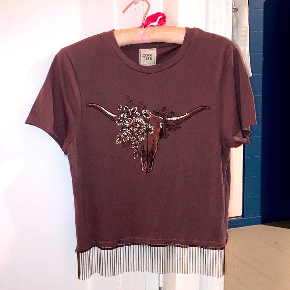 Modish rebel flowered bull tee